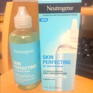 Neutrogena Skin Perfecting daily liquid exfoliant
